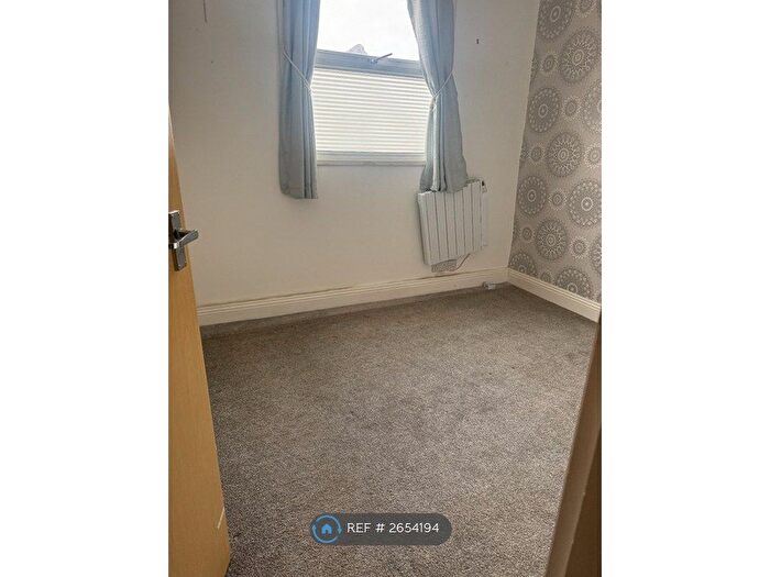 1 Bedroom Flat To Rent In Crabton Close Road, Bournemouth, BH5