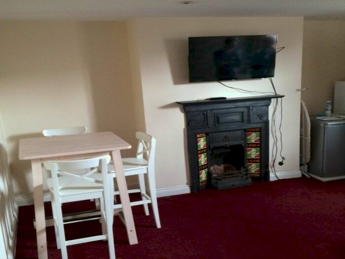 5 Bedroom Maisonette To Rent In Newlands Road, Jesmond, Newcastle Upon Tyne NE2