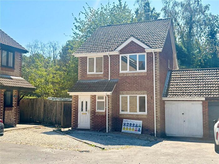 3 Bedroom House To Rent In Tumulus Close, Southampton, Hampshire, SO19