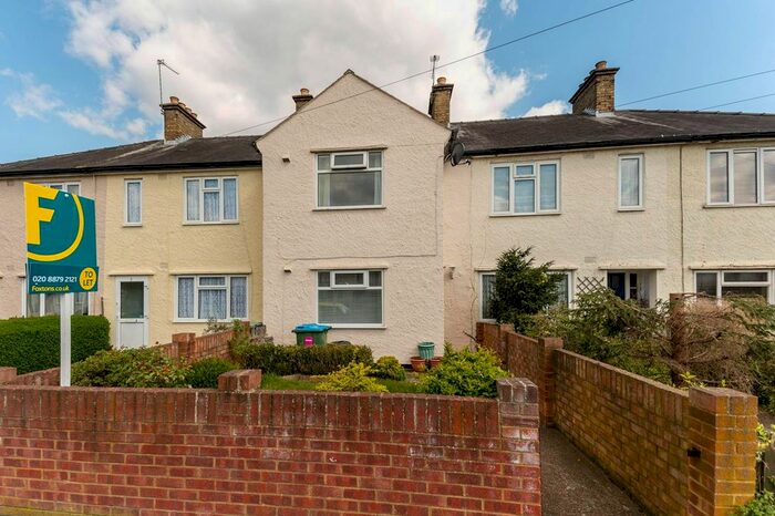 3 Bedroom Terraced House To Rent In Broome Road, Hampton, TW12