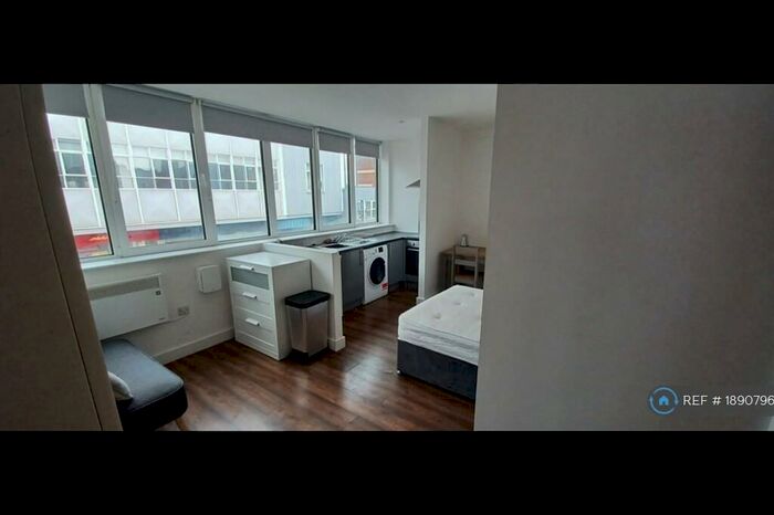 Studio To Rent In Tontine Street, Stoke-On-Trent, ST1