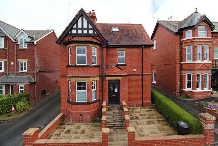 4 Bedroom Detached House For Sale In Tremont Road, Llandrindod Wells, LD1