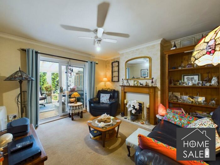 2 Bedroom Bungalow For Sale In Parsons Road, Irchester, NN29