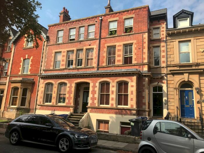 2 Bedroom Flat To Rent In 5 Regent Square, Doncaster DN1