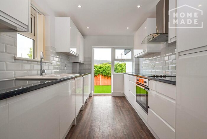 3 Bedroom Terraced House To Rent In Marmadon Road, Plumstead, SE18