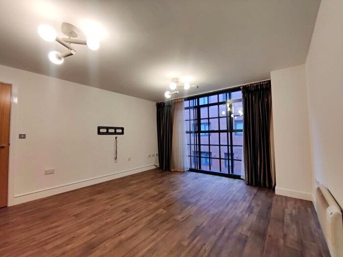 2 Bedroom Apartment To Rent In Mary Ann Street, Birmingham, B3