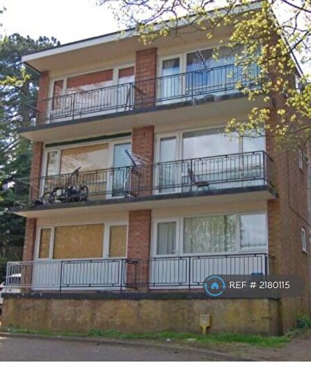 Studio To Rent In Ruthin Close, Luton, LU1