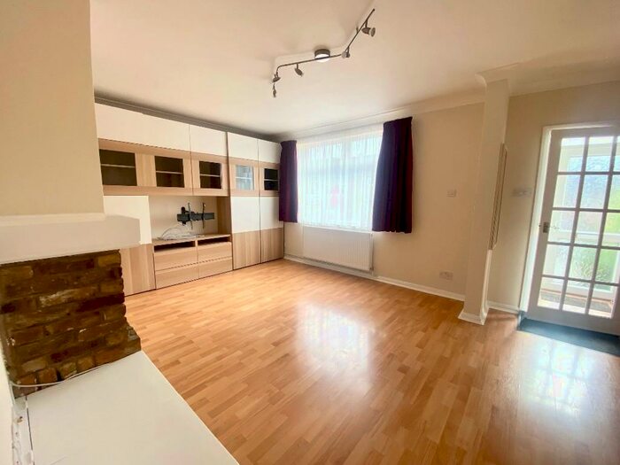 3 Bedroom Terraced House To Rent In Hanson Drive, Loughton, Essex, IG10