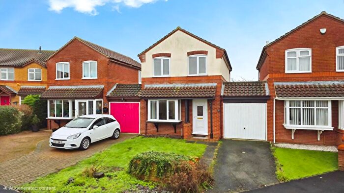 3 Bedroom Link Detached House For Sale In Pocklington Way, Heckington, NG34