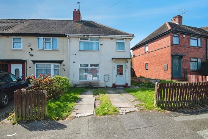 3 Bedroom Semi Detached House For Sale In Valley Road, Smethwick, B67