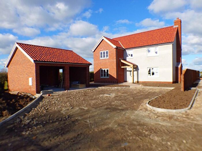 4 Bedroom Detached House For Sale In Mellis Road, IP23