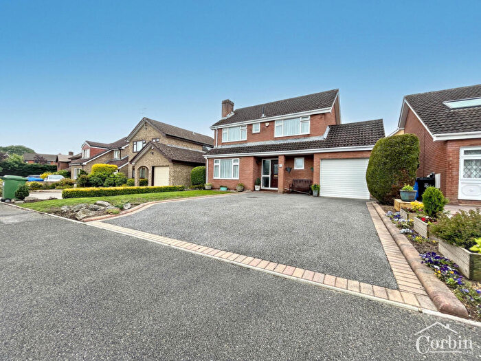 4 Bedroom Detached House For Sale In King Richard Drive, Bournemouth, BH11