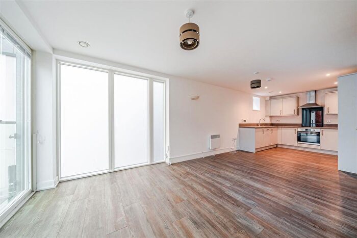 2 Bedroom Flat For Sale In Cooperage Lane, Southville, BS3