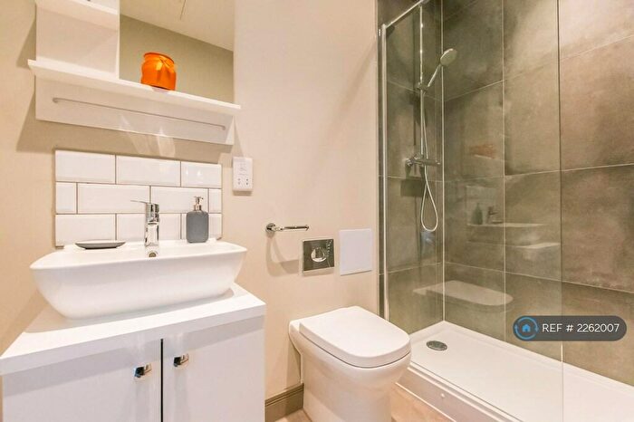 1 Bedroom Flat To Rent In Week Street, Maidstone, ME14