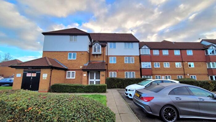 2 Bedroom Apartment To Rent In Mallaig Court, Cromarty Road, Edgware, HA8