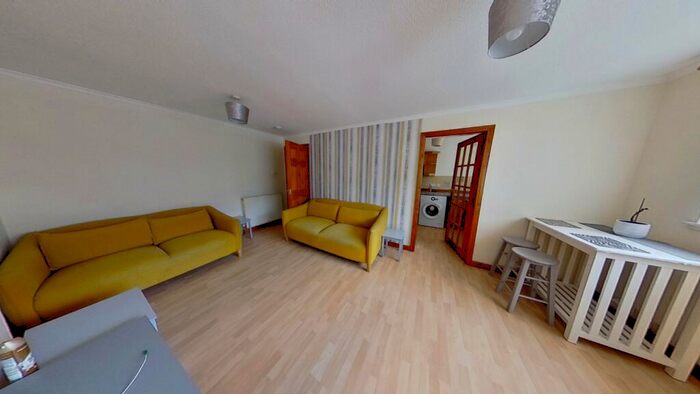 2 Bedroom Flat To Rent In Tillydrone Avenue, Tillydrone, Aberdeen, AB24