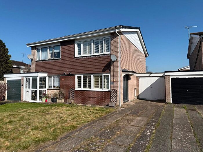 2 Bedroom Semi Detached House For Sale In Newfield Drive, Castlefields, Shrewsbury, Shropshire, SY1