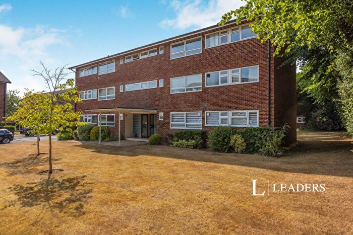 2 Bedroom Apartment To Rent In London Road, Guildford, GU1