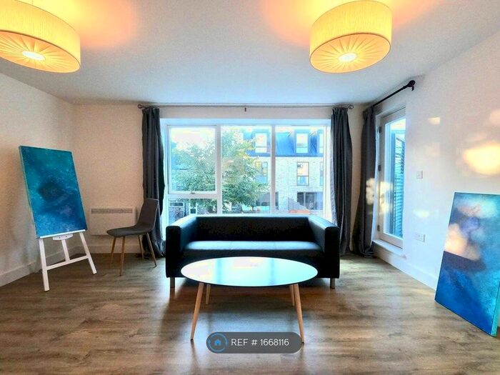 2 Bedroom Flat To Rent In , Cambridge, CB4
