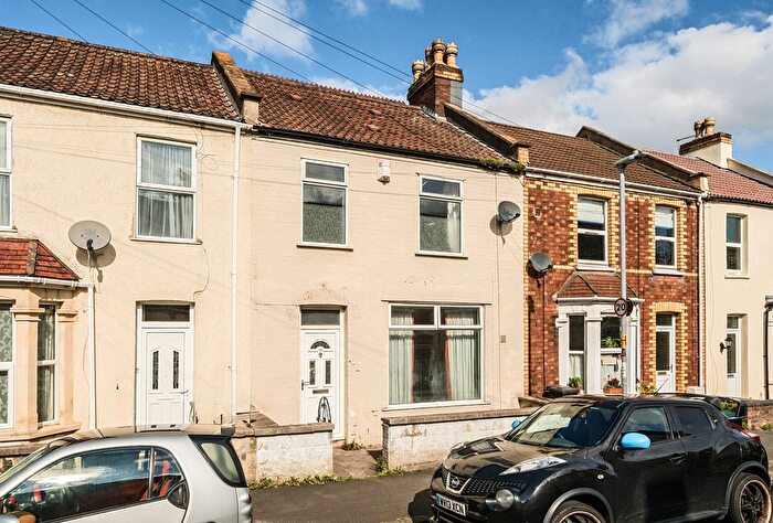 3 Bedroom Terraced House For Sale In Dunkirk Road, Bristol, Somerset, BS16