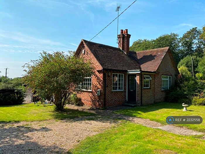 2 Bedroom Bungalow To Rent In Dell Road, Finchampstead, Wokingham, RG40