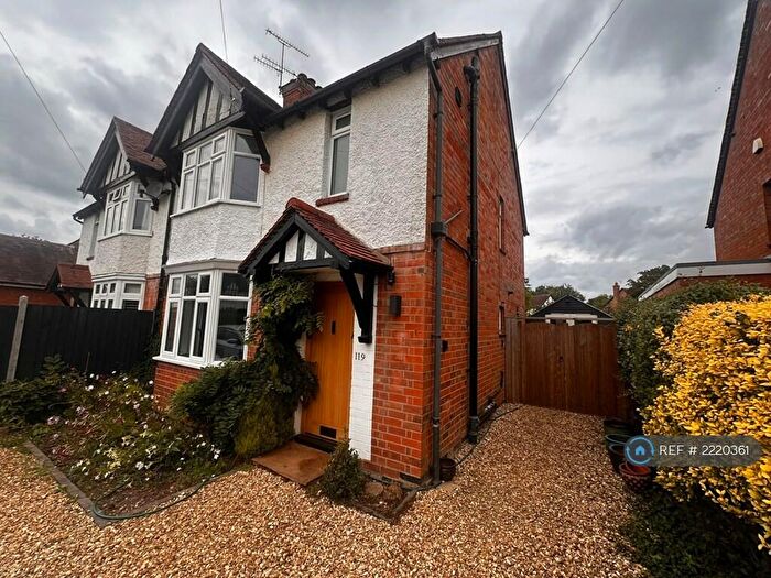 4 Bedroom Semi-Detached House To Rent In Evesham Road, Stratford Upon Avon, CV37