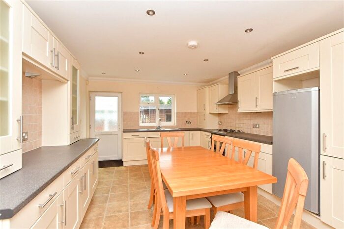 2 Bedroom Detached Bungalow For Sale In London Road, Dunkirk, Faversham, Kent, ME13