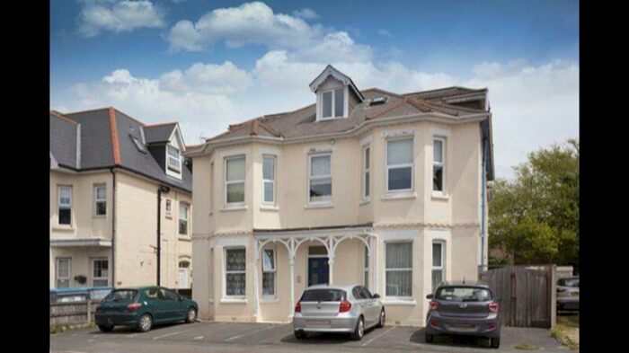 1 Bedroom Flat To Rent In Walpole Road, Bournemouth, BH1