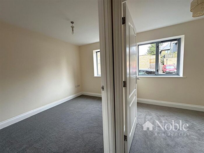 2 Bedroom Flat For Sale In Forest Court, Hemnall Street, Epping, CM16