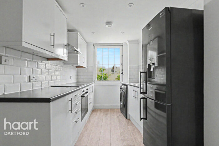 1 Bedroom Apartment To Rent In East Hill, Dartford, DA1