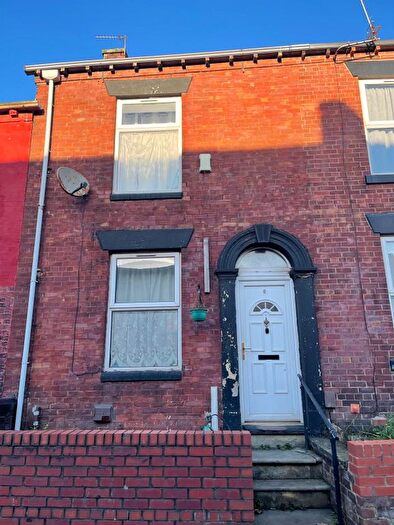2 Bedroom Terraced House To Rent In Chester Street, Oldham, OL9