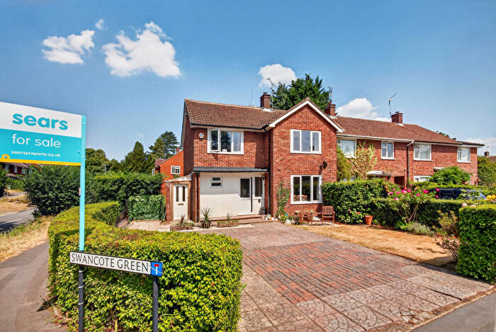 4 Bedroom End Of Terrace House For Sale In Swancote Green, Bracknell, RG12