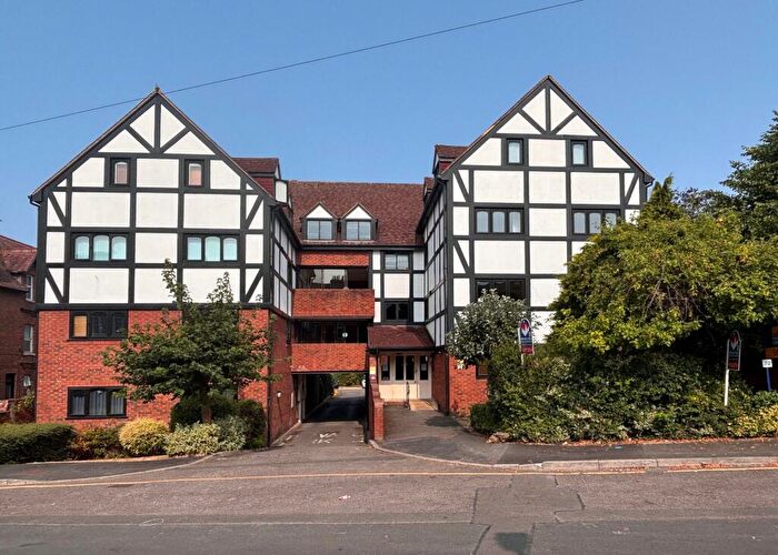 1 Bedroom Flat For Sale In Alexandra Road, Gloucester, GL1