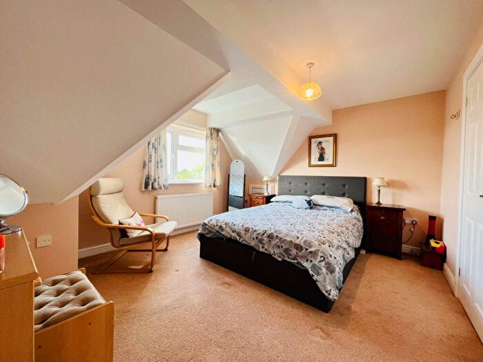 3 Bedroom Detached House For Sale In Hythe, CT21