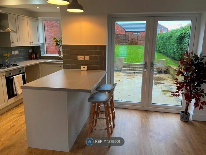 3 Bedroom Detached House To Rent In Waddington Road, Barnsley S75