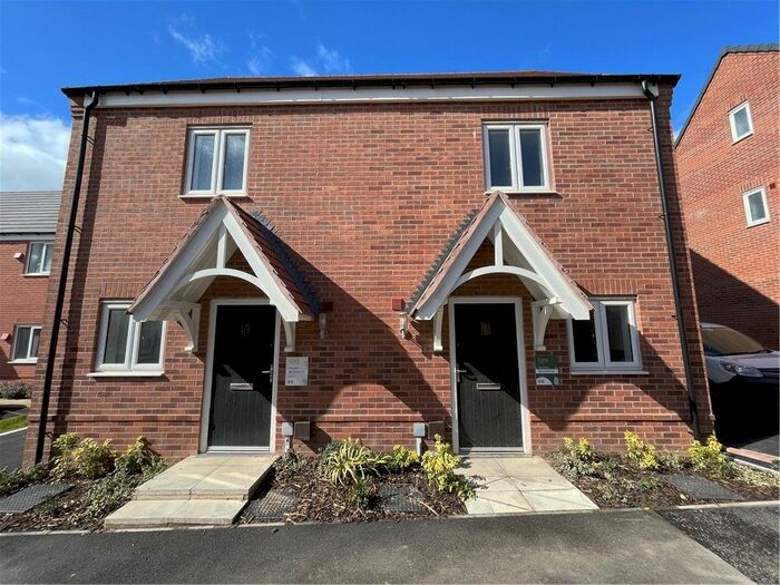 3 Bedroom Semi-Detached House For Sale In Nicholson Close, Redhill, Nottingham, NG5