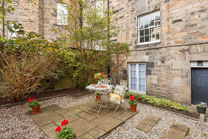 1 Bedroom Flat For Sale In North East Circus Place, Stockbridge, Edinburgh, EH3