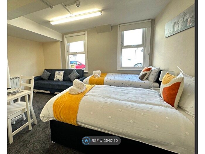 1 Bedroom Flat To Rent In Mersea Road, Colchester, CO2