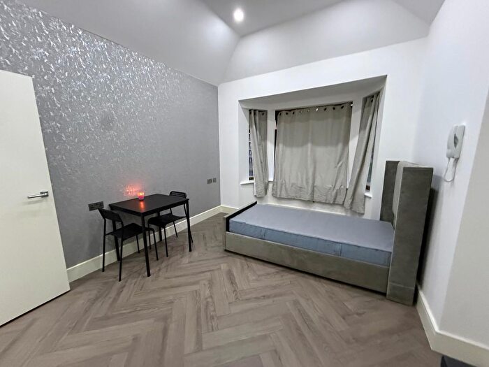 1 Bedroom Flat To Rent In Seven Sisters Road, London, N4