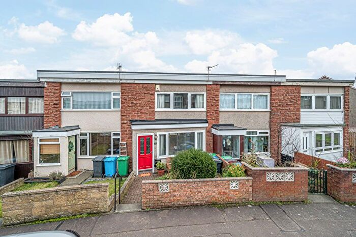 2 Bedroom Terraced House For Sale In Greenloanings, Kirkcaldy, KY2