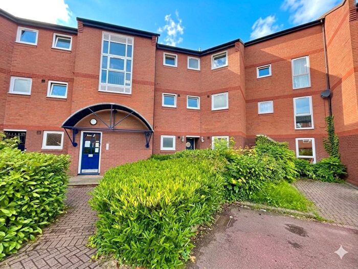 2 Bedroom Flat For Sale In Princes Reach, Ashton-On-Ribble, Preston, Lancashire, PR2