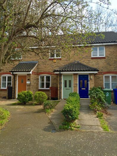 2 Bedroom Terraced House To Rent In Talbot Road, London, SE22