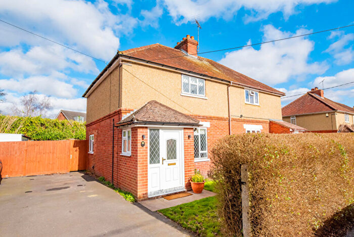 3 Bedroom Semi Detached House For Sale In Cold Harbour Lane, Farnborough, Hampshire, GU14