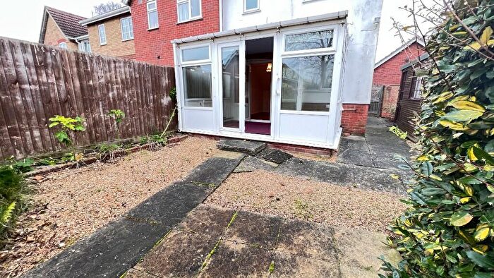 2 Bedroom End Of Terrace House For Sale In Camargue Drive, March, Cambridgeshire, PE15