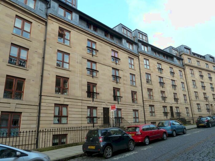 2 Bedroom Flat To Rent In St Stephen Street, Stockbridge, Edinburgh, EH3