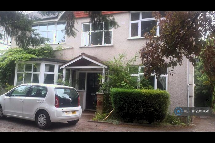 1 Bedroom Flat To Rent In Purley, Purley, CR8