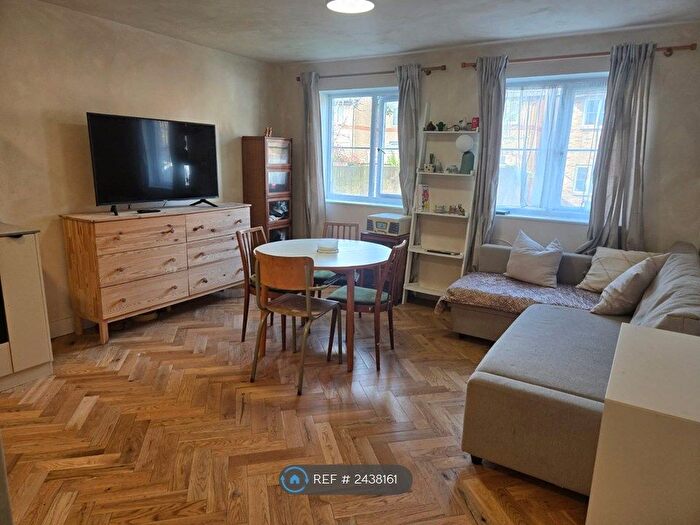 1 Bedroom Flat To Rent In Linden Grove, London, SE15