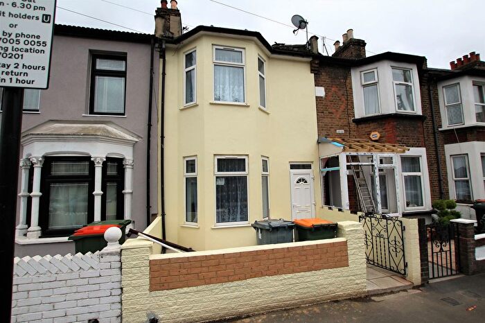 2 Bedroom Terraced House To Rent In Woodstock Road, London, E7