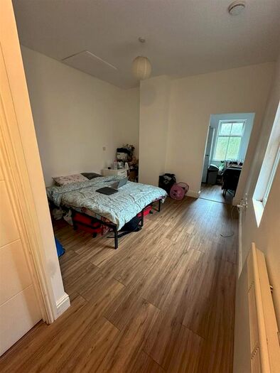 1 Bedroom Flat To Rent In Ashleigh Road, Leicester, LE3