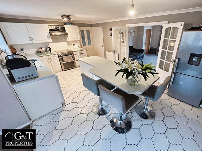 3 Bedroom Detached House For Sale In Salcombe Drive, Brierley Hill, DY5
